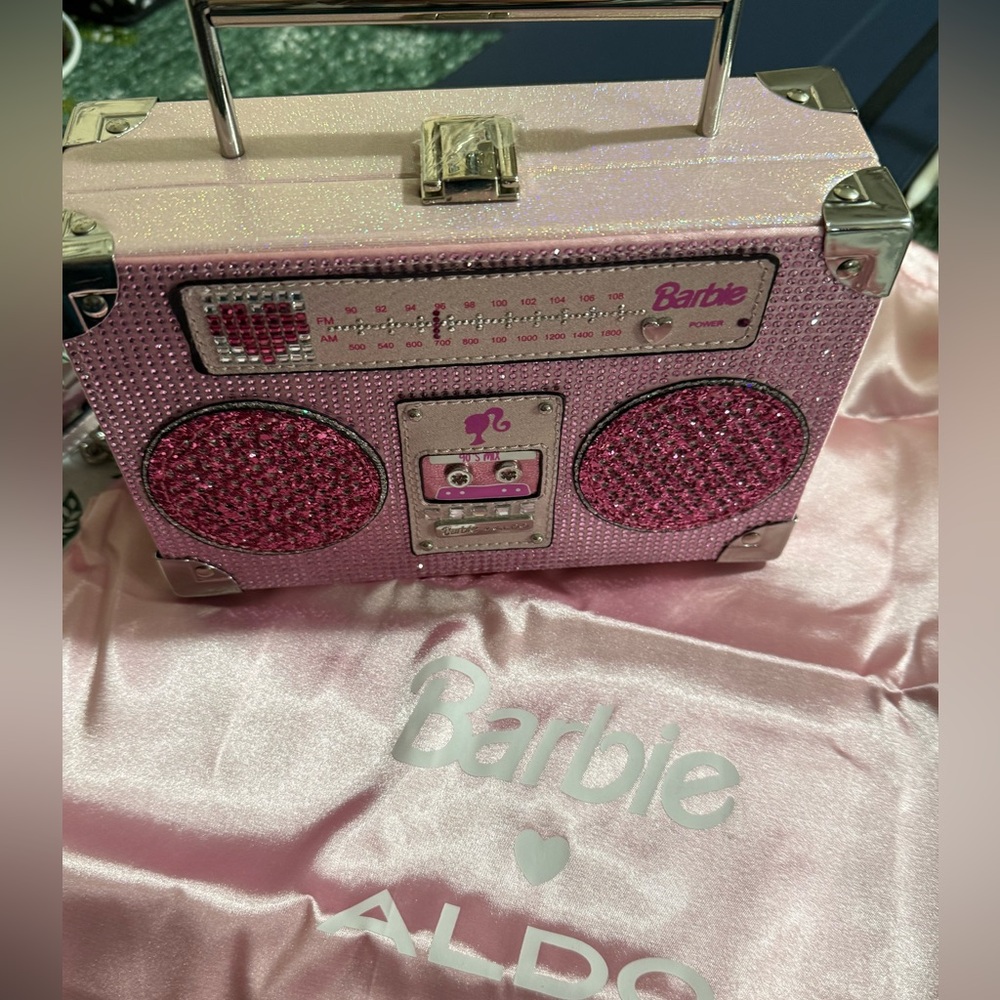 Barbie Rhinestonee Radio Purse - Picture 2 of 6